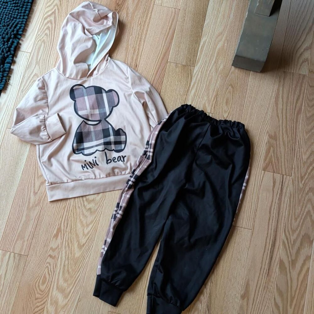 Black and Tan sweatsuit